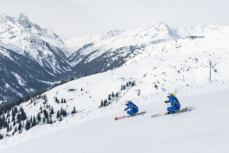 Jeder Schwung gelingt - Perfektion mit der Skischule Arlberg